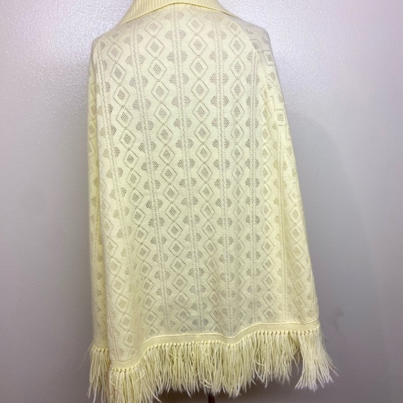Vintage Yellow Poncho - Picture 2 of 4